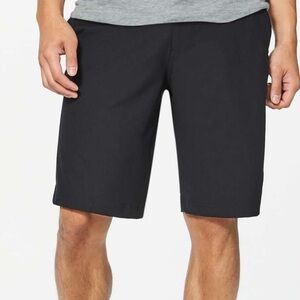 Lululemon The Works Short *Warpstreme 11"
Black size 34